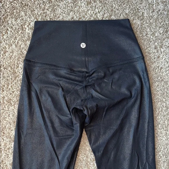Lululemon Black Shine leggings size 4! - Picture 4 of 7